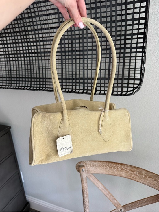 Free People Handbags - Free people Sierra Suede Shoulder Bag
